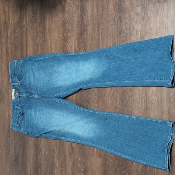 Levi Strauss & Co. Signature Womans Size 14 Boot Cut Mid Rise Bootcut Jeans - Picture 5 of 10